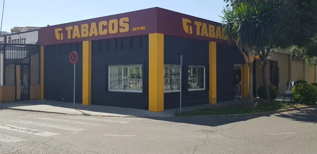 Trabajo de fachadas realizado por Rótulos Pixeles, proyecto 2