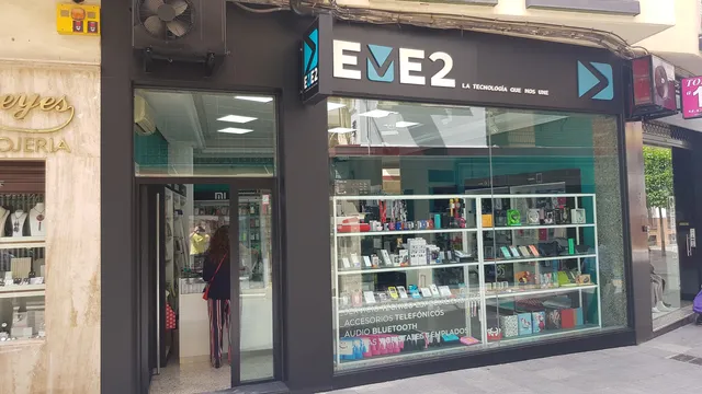 Trabajo de fachadas realizado por Rótulos Pixeles, proyecto 5