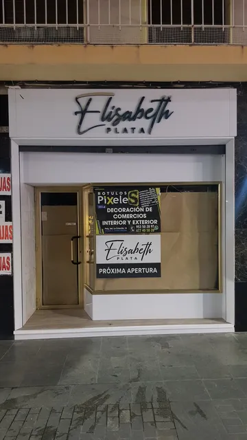Trabajo de fachadas realizado por Rótulos Pixeles, proyecto 8
