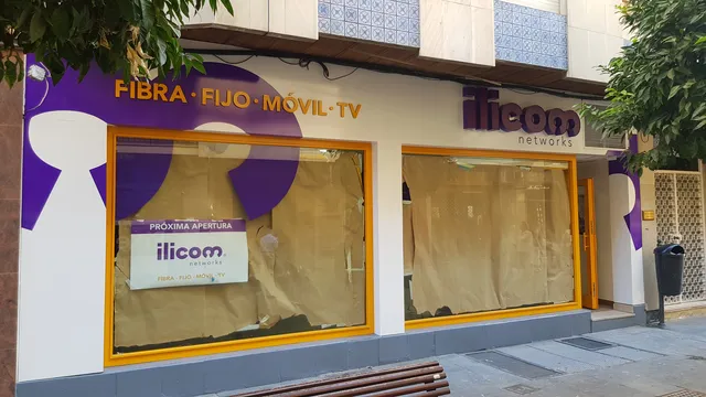 Trabajo de fachadas realizado por Rótulos Pixeles, proyecto 29