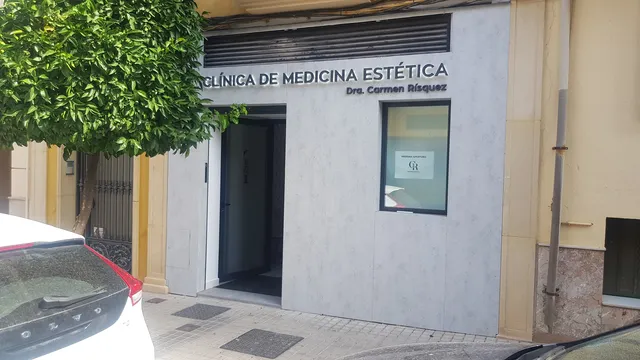 Trabajo de fachadas realizado por Rótulos Pixeles, proyecto 39
