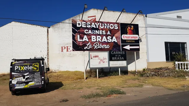 Trabajo de impresión gran formato realizado por Rótulos Pixeles, proyecto 14