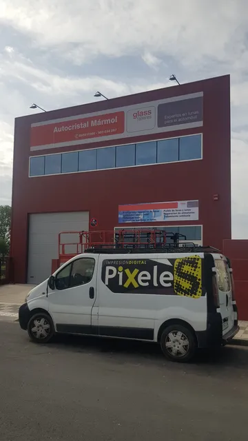 Trabajo de impresión gran formato realizado por Rótulos Pixeles, proyecto 25