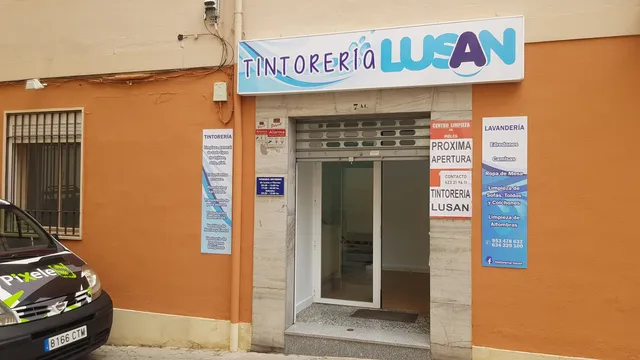 Trabajo de rótulos luminosos realizado por Rótulos Pixeles, proyecto 28