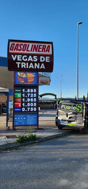 Trabajo de rótulos luminosos realizado por Rótulos Pixeles, proyecto 30
